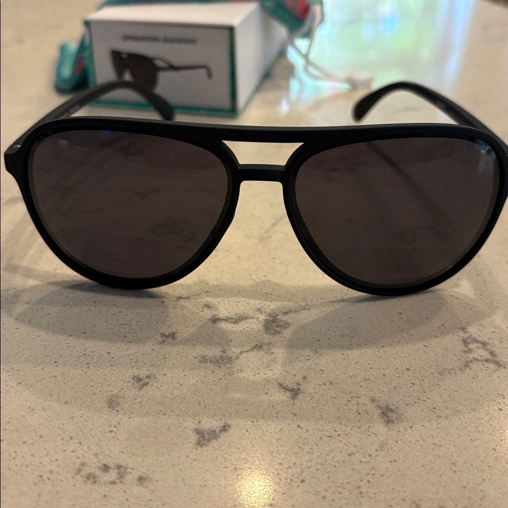 NIB Goodr Operation Blackout polarized sunglasses - Picture 4 of 5